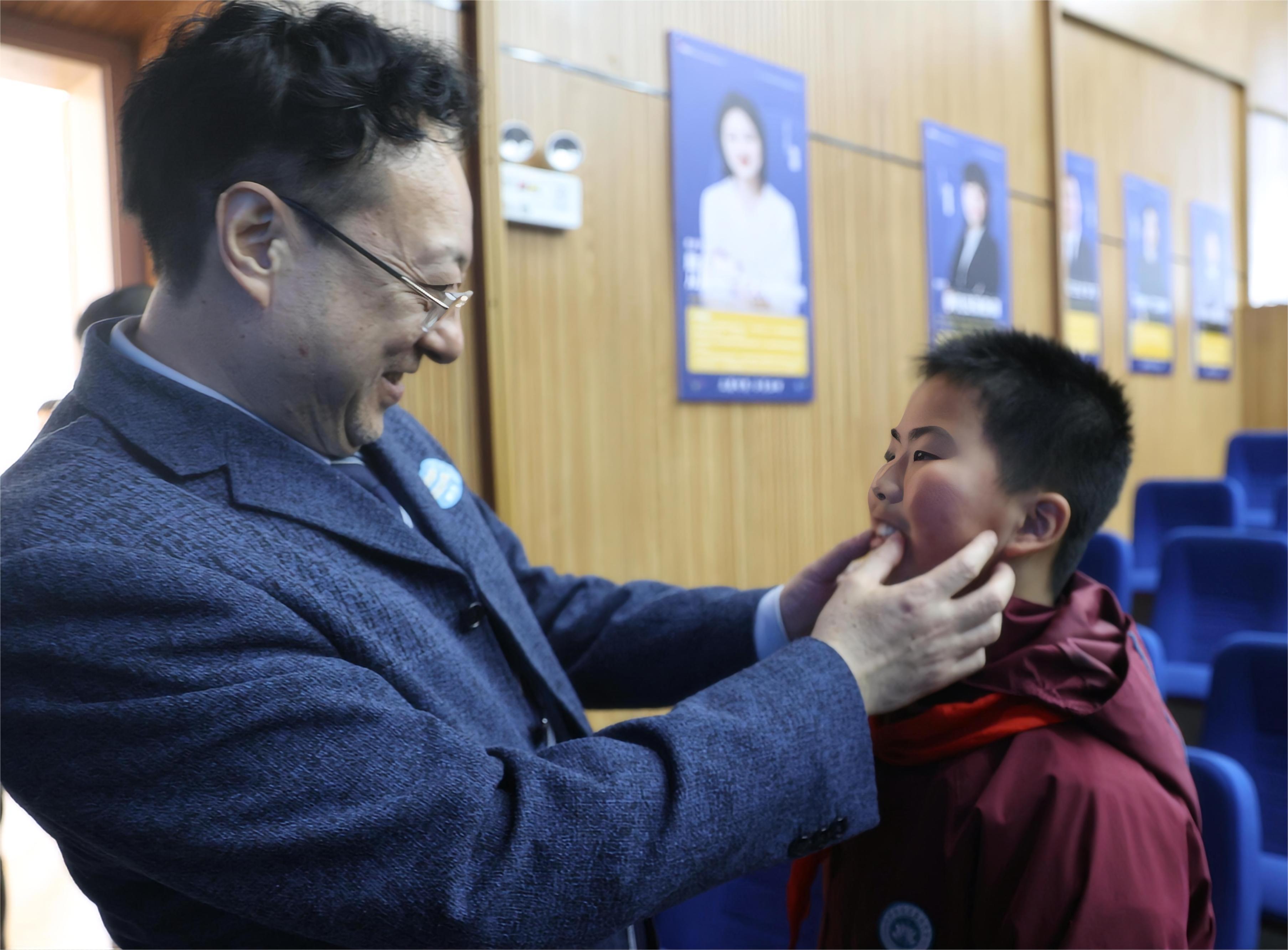 2025 年世界口腔健康日：多管齊下共筑堅(jiān)固口腔防線